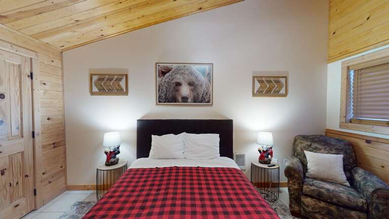 Island Park Apartment Rental