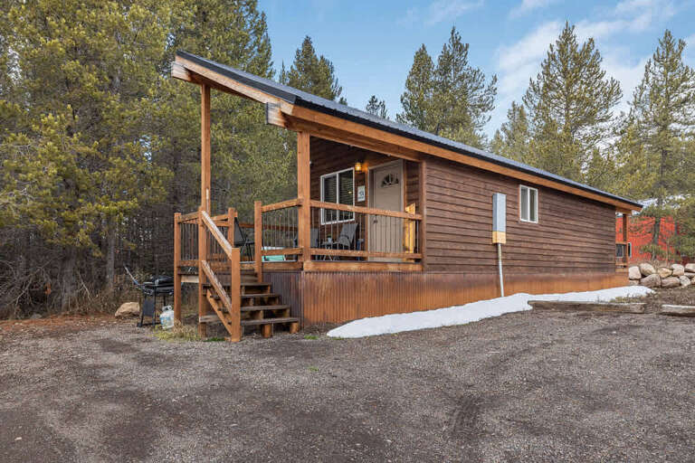 Island Park Apartment Rental