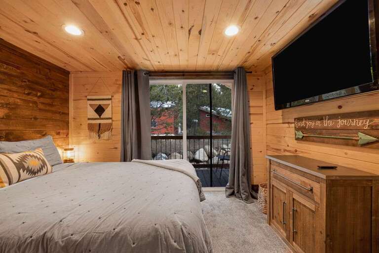 Island Park Apartment Rental