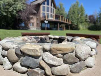 South Shores Lake House