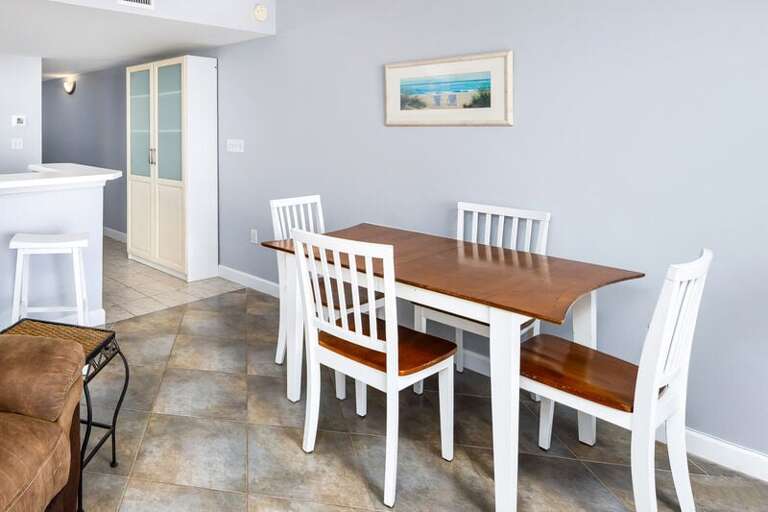 Dining Area, Pelican Isle Resort Okaloosa Island