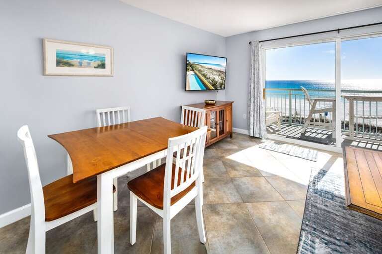Dining Area, Pelican Isle Resort Okaloosa Island