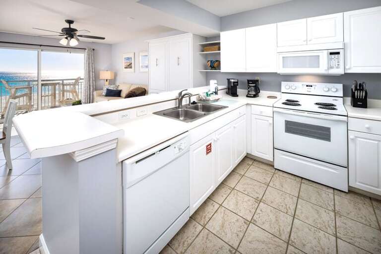 Kitchen, Pelican Isle Resort Okaloosa Island