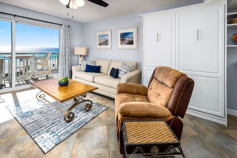 Living Room, Pelican Isle Resort Okaloosa Island