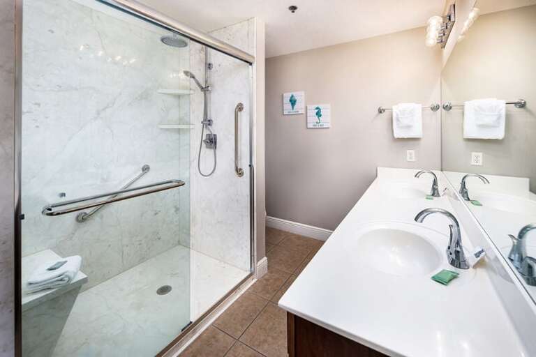 Master Bathroom, Ariel Dunes II 1507, Destin Vacation Rentals Scenic Gulf Drive