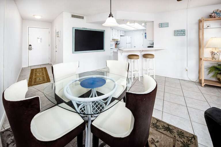 Dining Area - 
El Matador Resort, Okaloosa Island Fort Walton Beach Vacation Rentals