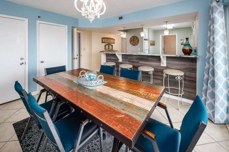 Dining Area with Balcony, Sea Oats Resort Okaloosa Island Fort Walton Beach Destin Vacation Rentals