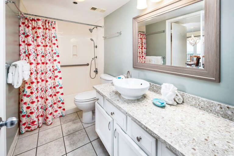 Guest Bathroom, Sea Oats Resort Okaloosa Island Fort Walton Beach Destin Vacation Rentals