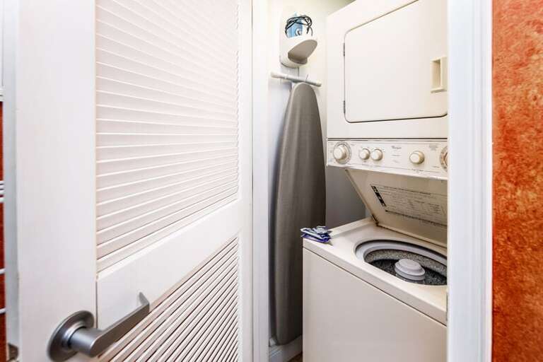 Laundry Center - Waters Edge Resort Unit 212 Fort Walton Beach Okaloosa Island Vacation Rentals