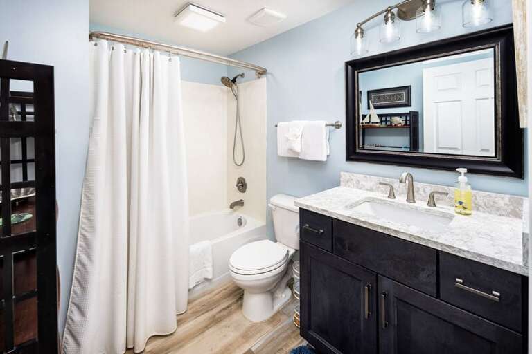 Bathroom 2 - 
Waters Edge Resort Unit 412 Fort Walton Beach Okaloosa Island Vacation Rentals