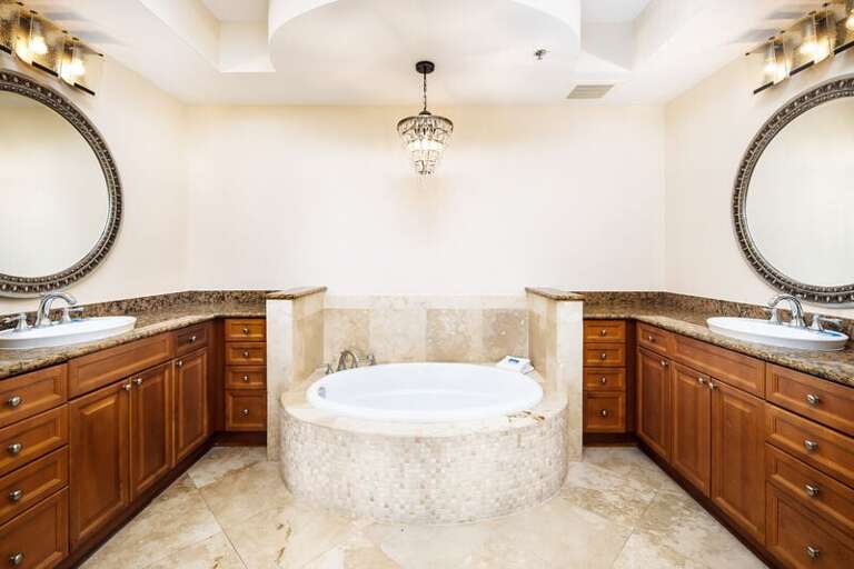 Master Bath - 
Bella Riva Resort, Okaloosa Island, Fort Walton Beach, FL Vacation Rentals