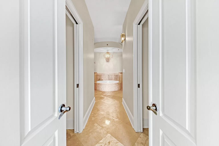 Master Bath - 
Bella Riva Resort, Okaloosa Island, Fort Walton Beach, FL Vacation Rentals