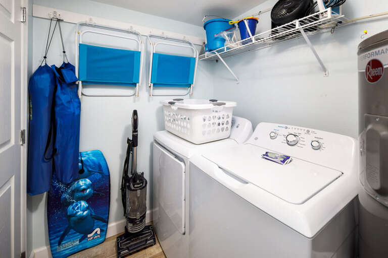 Laundry Room (beach items may vary) - 
Gulf Dunes 408 Fort Walton Beach Okaloosa Island Vacation Rentals Laundry Room (beach items may vary) - 
Gulf Dunes 408 Fort Walton Beach Okaloosa Island Vacation Rentals
