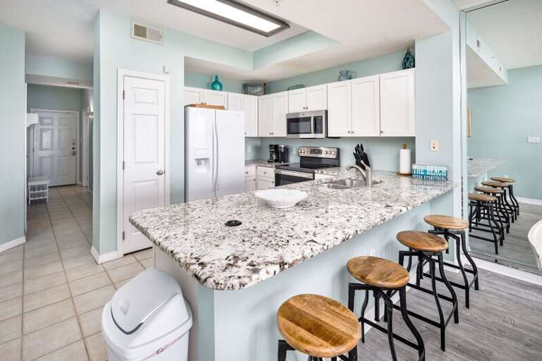 Kitchen - Gulf Dunes Resort Unit 616 / Okaloosa Island / Fort Walton Beach Vacation Rentals