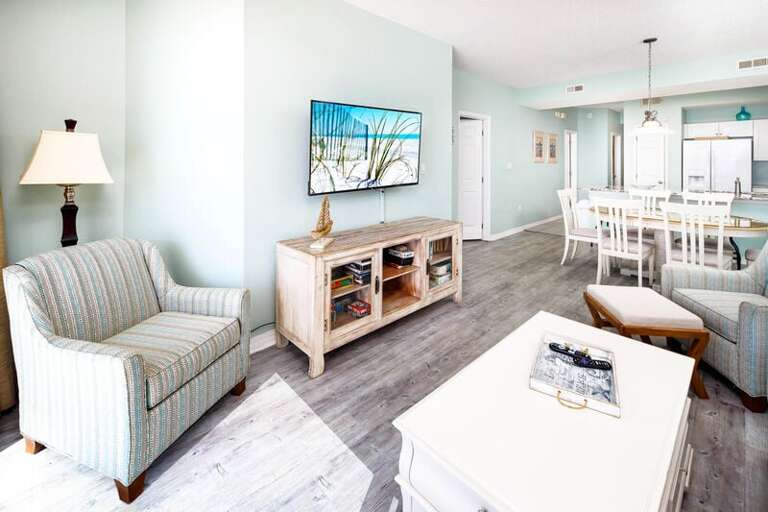 Living Room - Gulf Dunes Resort Unit 616 / Okaloosa Island / Fort Walton Beach Vacation Rentals