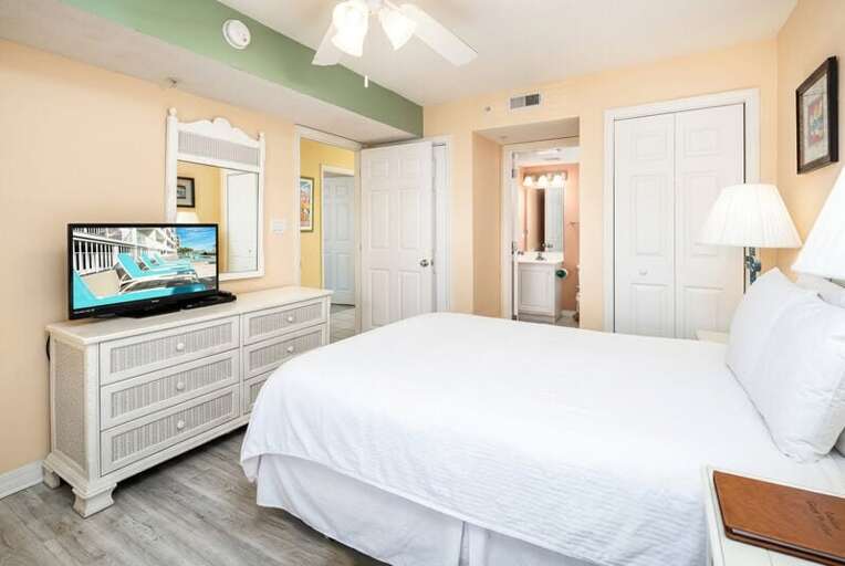 Guest Bedroom 2 - Gulf Dunes Resort Unit 117 Okaloosa Island Fort Walton Beach Vacation Condos by Sunset Resort Rentals