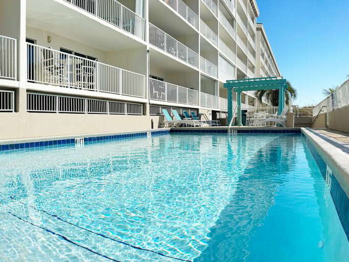 Gulf Dunes Resort Unit 117 Okaloosa Island Fort Walton Beach Vacation Condos by Sunset Resort Rentals (2)