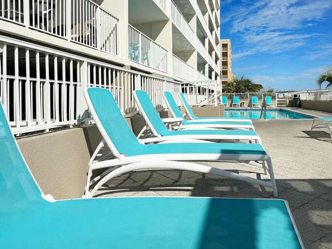 Gulf Dunes Resort Unit 117 Okaloosa Island Fort Walton Beach Vacation Condos by Sunset Resort Rentals (2)