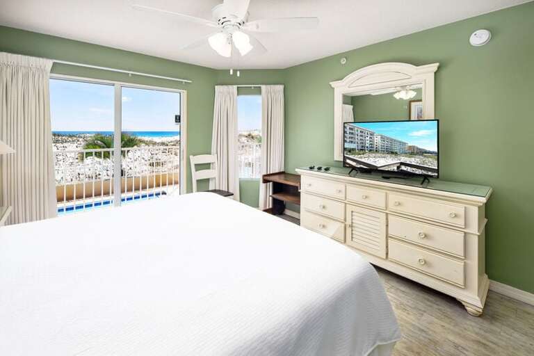 Master Bedroom - Gulf Dunes Resort Unit 117 Okaloosa Island Fort Walton Beach Vacation Condos by Sunset Resort Rentals