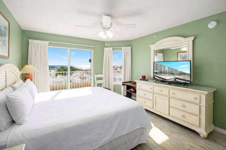 Master Bedroom - Gulf Dunes Resort Unit 117 Okaloosa Island Fort Walton Beach Vacation Condos by Sunset Resort Rentals