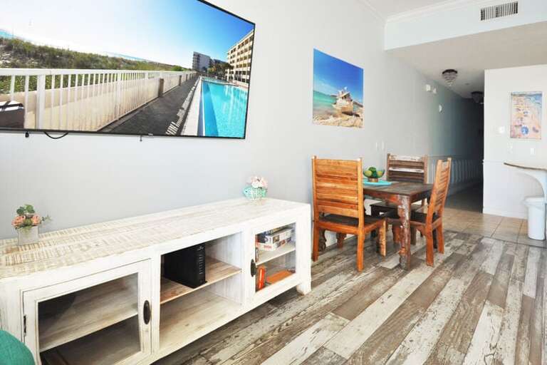 Dining Area - Waters Edge Resort unit 613 Okaloosa Island Fort Walton Beach Vacation Rentals by Sunset Resort Rentals