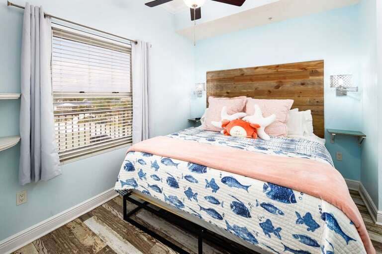 Master Bed - Waters Edge Resort unit 613 Okaloosa Island Fort Walton Beach Vacation Rentals by Sunset Resort Rentals