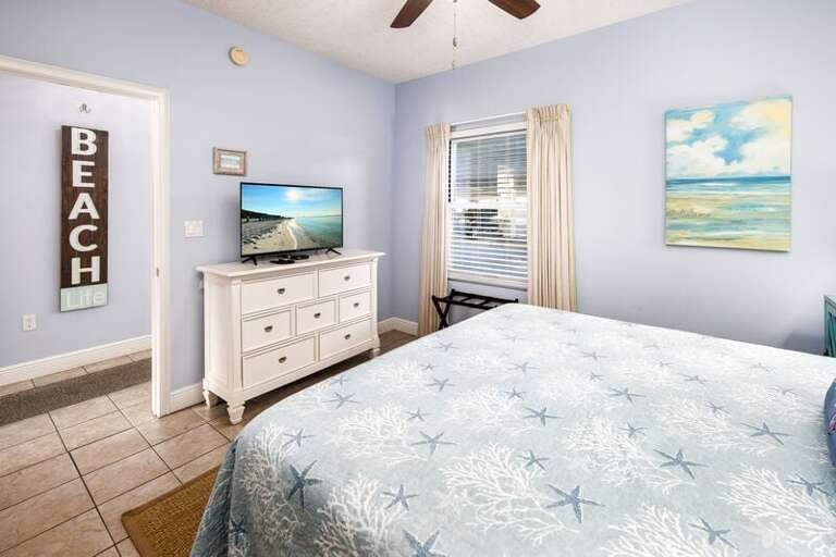 King Guest Bedroom - Waters Edge Resort Unit 311 Okaloosa Island Fort Walton Beach Vacation Rentals