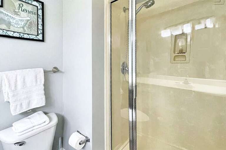 Master Bathroom - Waters Edge Resort unit 514 Okaloosa Island Fort Walton Beach Vacation Rentals by Sunset Resort Rentals