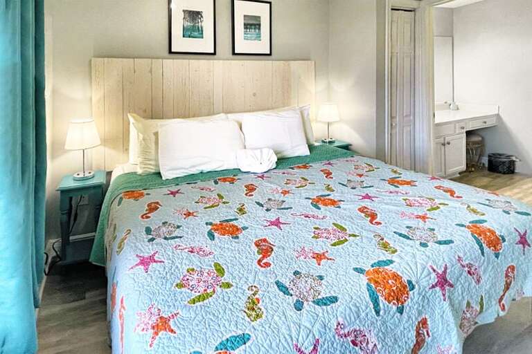 Master Bedroom - Waters Edge Resort unit 514 Okaloosa Island Fort Walton Beach Vacation Rentals by Sunset Resort Rentals