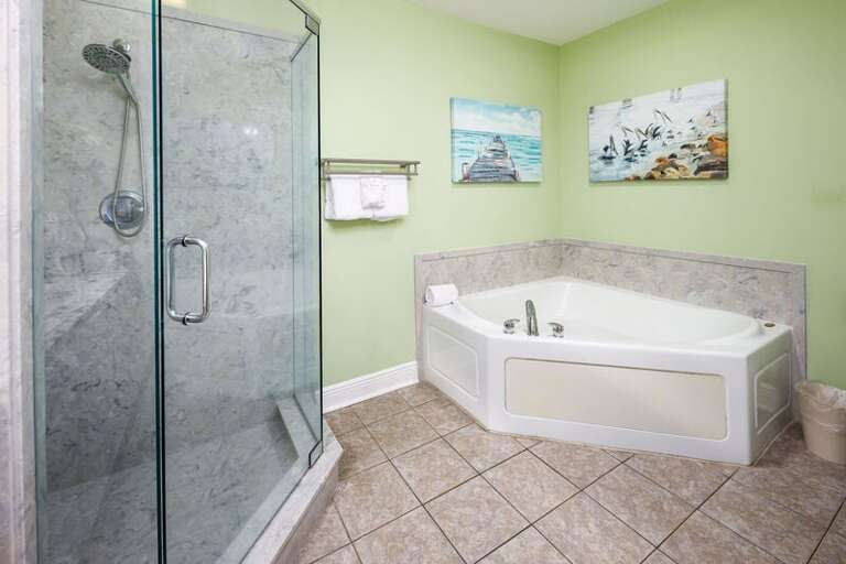 Master Bath - Waters Edge Resort Unit 604 Okaloosa Island Fort Walton Beach Vacation Rentals by Sunset Resort Rentals