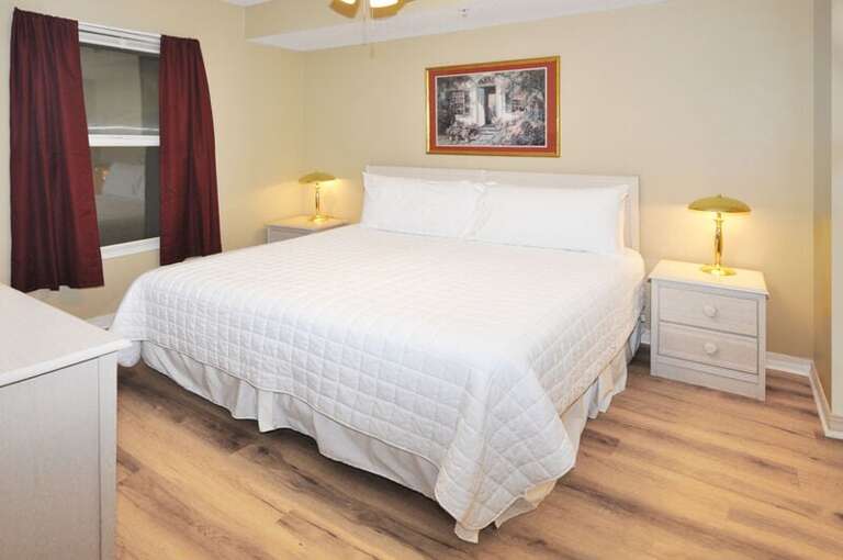 Master Bedroom
Gulf Dunes Resort unit 306
Fort Walton Beach Vacation Rentals