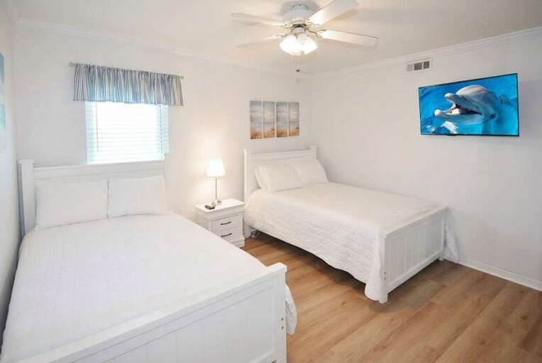 Guest Bedroom - Emerald Isle Resort 712, Okaloosa Island, Fort Walton Beach Vacation Rentals by Sunset Resort Rentals