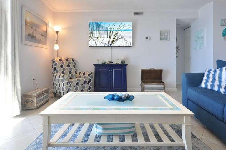 Living Room - Emerald Isle Resort 712, Okaloosa Island, Fort Walton Beach Vacation Rentals by Sunset Resort Rentals