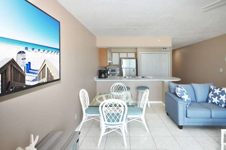 Dining Area - Emerald Towers West Unit 3003 Okaloosa Island Fort Walton Beach Vacation Rentals