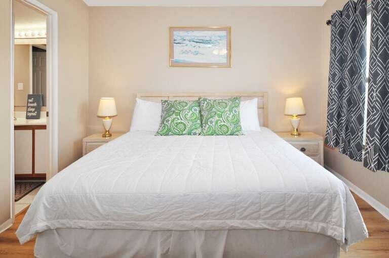 Master Bedroom - Emerald Towers West Okaloosa Island Fort Walton Beach Vacation Rentals