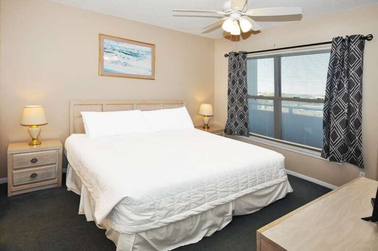 Master Bedroom - Emerald Towers West Unit 3003 Okaloosa Island Fort Walton Beach Vacation Rentals