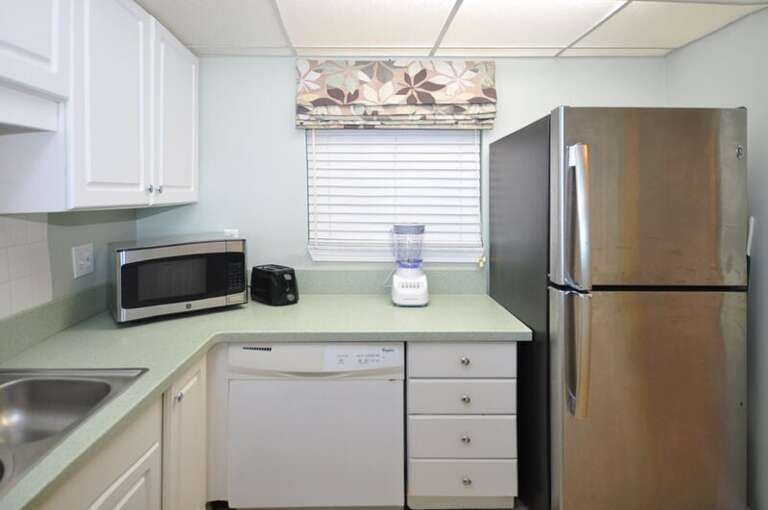 Kitchen - Emerald Isle Resort unit 601, Okaloosa Island, Fort Walton Beach Vacation Rentals by Sunset Resort Rentals