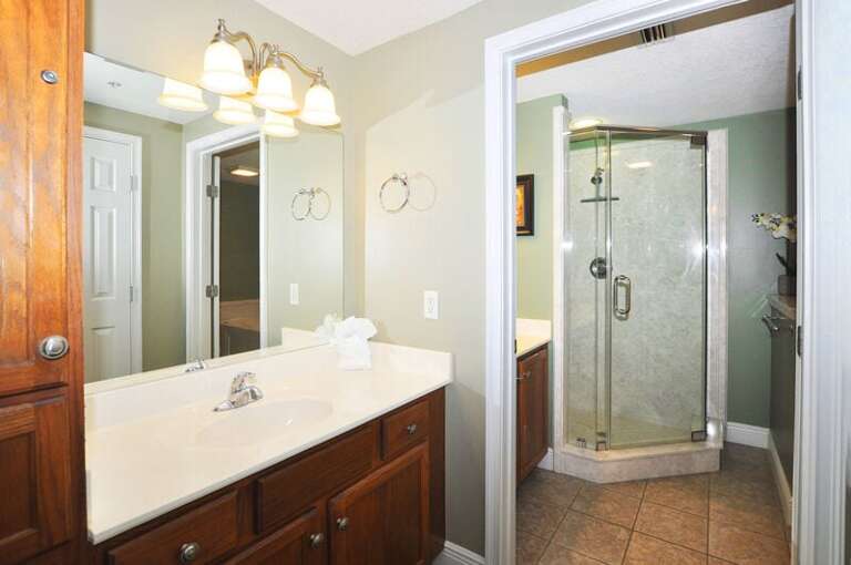 Master Bath - Waters Edge Resort Unit 310, Okaloosa Island, Fort Walton Beach, FL, Vacation Condos by Sunset Resort Rentals