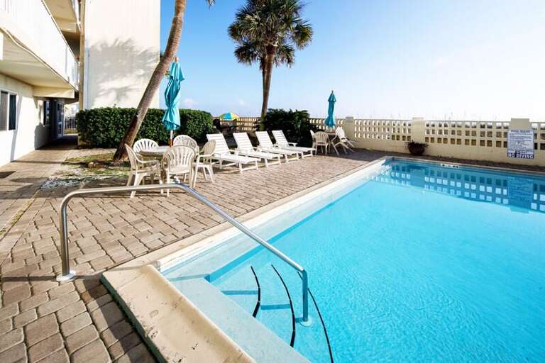 Aqua Villa Resort Unit 404, Okaloosa Island, Fort Walton Beach, Vacation Condos by Sunset Resort Rentals