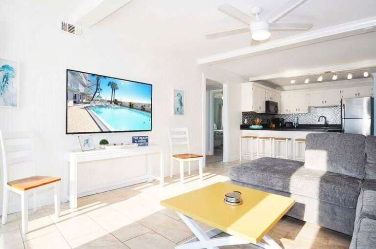Living Room - Aqua Villa Resort Unit 404, Okaloosa Island, Fort Walton Beach, Vacation Condos by Sunset Resort Rentals
