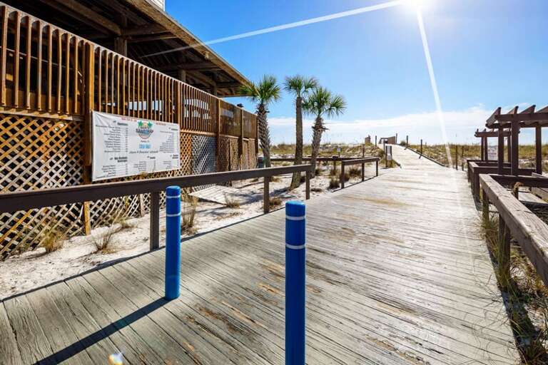 Beach Pavilion, Seasonal Food Stand, Restrooms - Sandpiper Cove Resort 9106 Holiday Isle Destin Florida Vacation Rentals