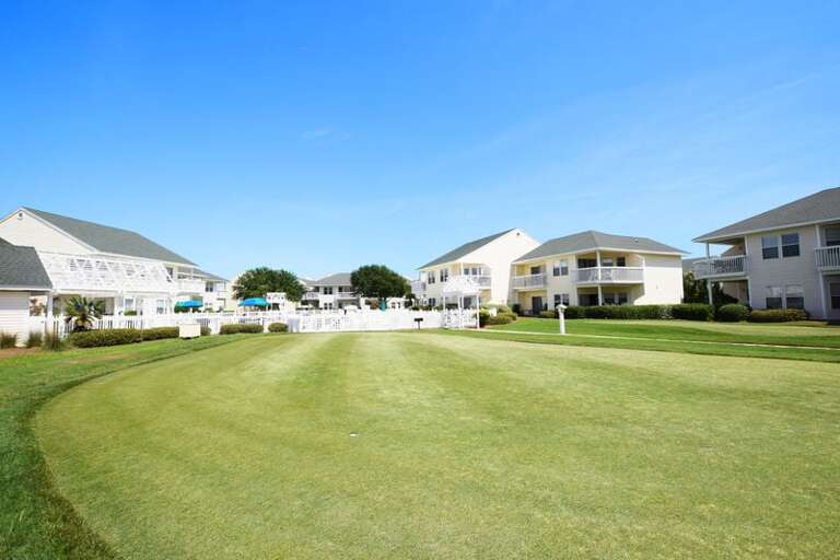 Free Par 3 Golf inside the Resort - 
Sandpiper Cove Resort 9106 Holiday Isle Destin Florida Vacation Rentals