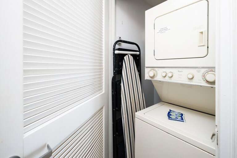 Private Laundry Center - Waters Edge Resort 313 Fort Walton Beach Okaloosa Island