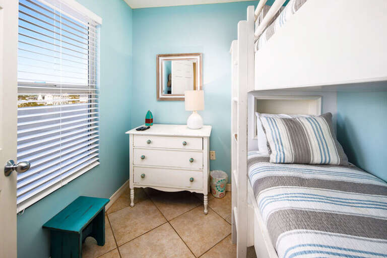 Bunk Room - 
Gulf Dunes 609 Fort Walton Beach Okaloosa Island Vacation Rentals