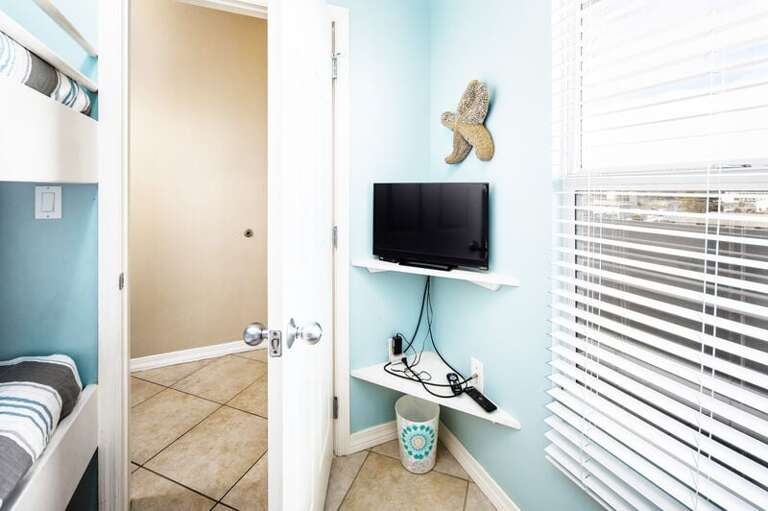 Bunk Room - 
Gulf Dunes 609 Fort Walton Beach Okaloosa Island Vacation Rentals