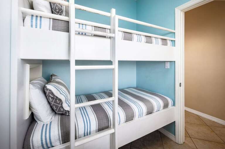 Bunk Room - 
Gulf Dunes 609 Fort Walton Beach Okaloosa Island Vacation Rentals