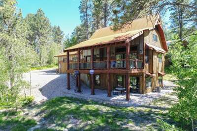 Alta Vista – Hot tub, game garage, fireplaces & stunning mountain views!