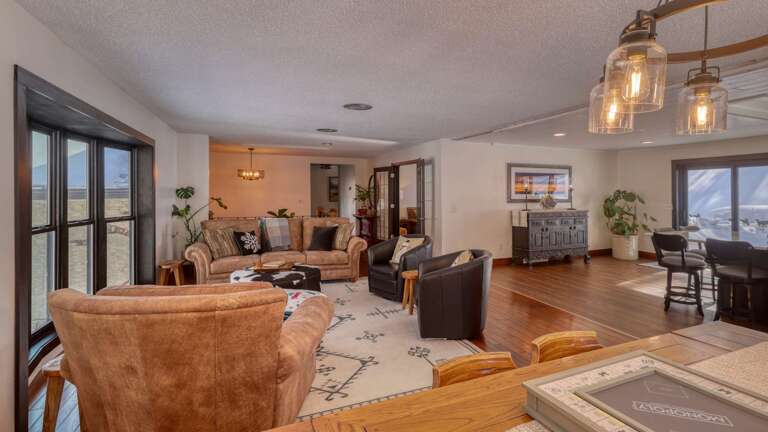 Living Area Living Area