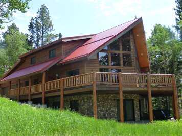Deep Snow Trail Lodge