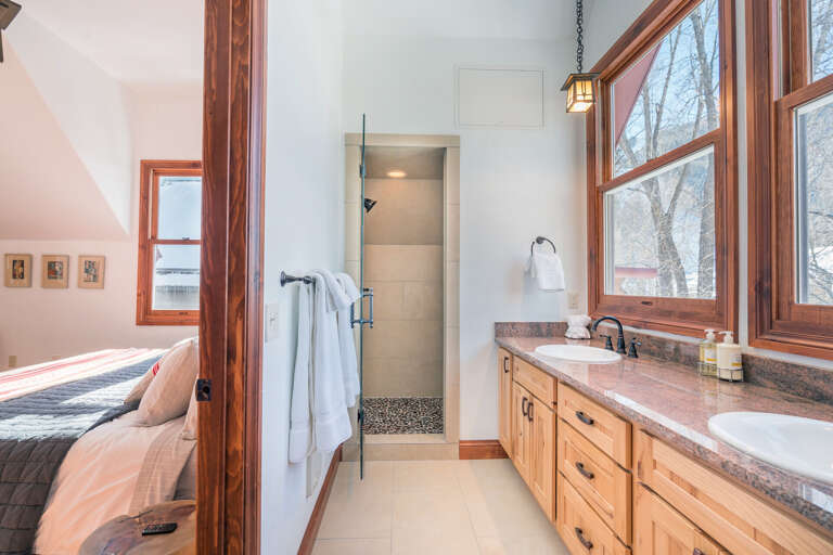En-Suite Bathroom with Double Vanity and Walk-in Shower